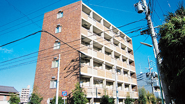 アヴァンセ四ツ谷 ベランダ側(南側)