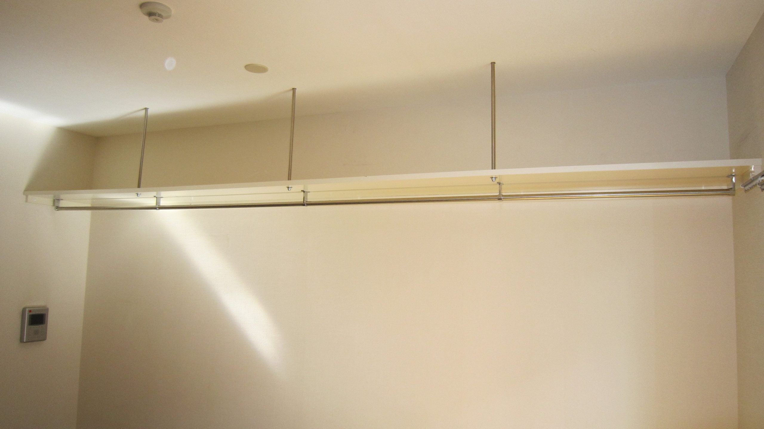 棒屋第6住吉ハイツ 吊り棚