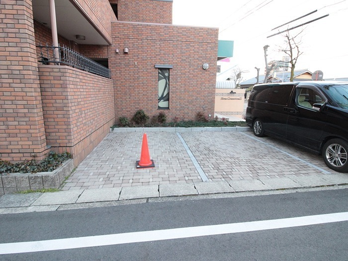 駒コネクション２１ 駐車場