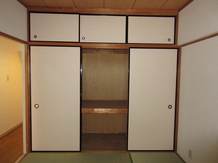 ペルテ徳川 収納