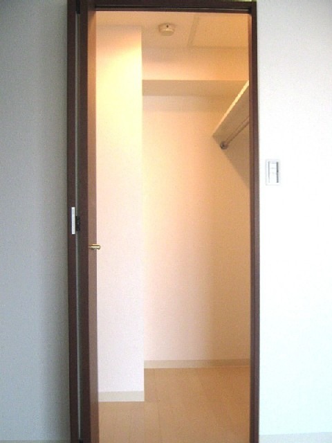 ＦＲＯＮＴＩＥＲ　ＮＡＧＯＹＡ 収納