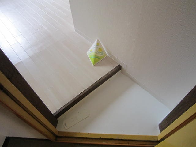 八事ベルハウス 玄関