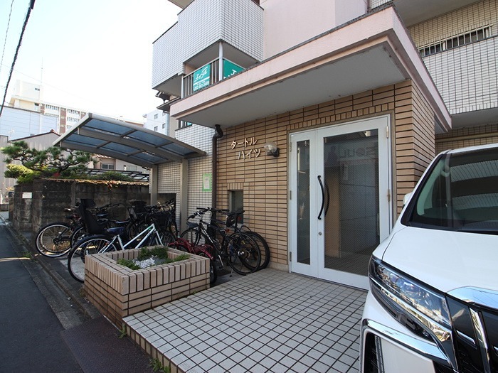 タートルハイツ 駐車場