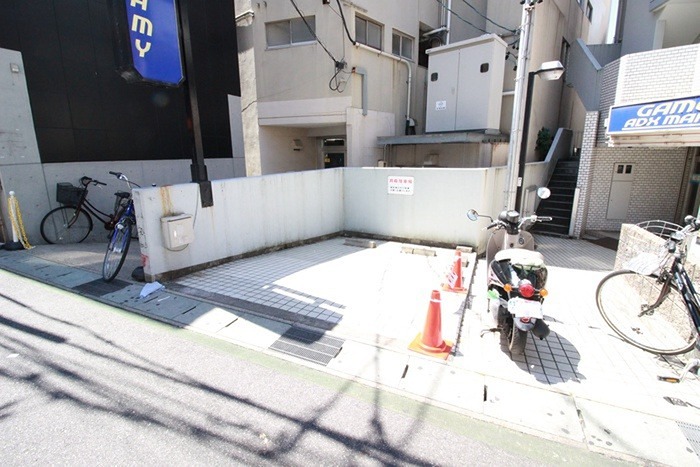 サンハイツ伊藤 駐車場