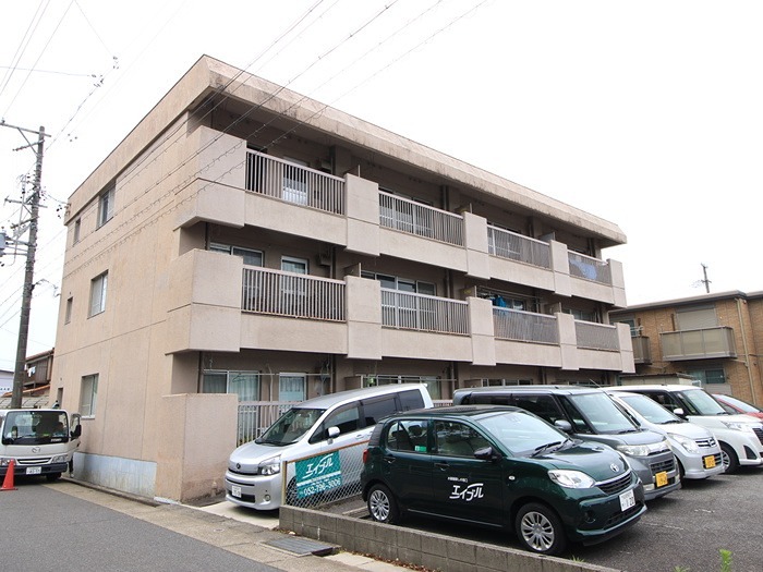 臼井ビル 駐車場