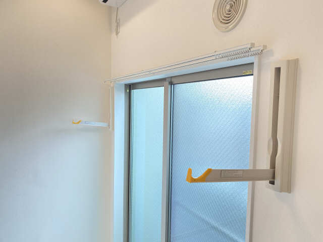 クレセール吹上 室内物干し