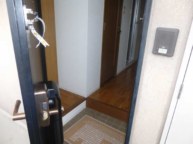 パラダイスヒルズ千種 玄関