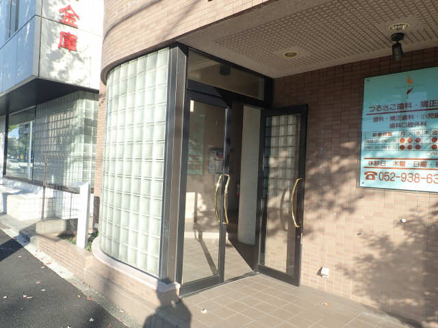 ジュネス佐久間 エントランス