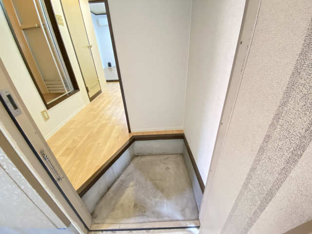 フォーブル早川Ａ棟 玄関