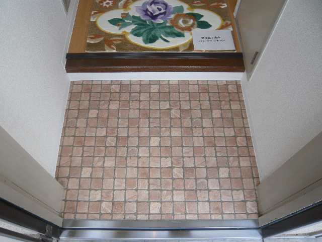 ジュネス佐久間 玄関