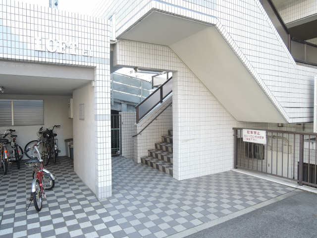 ＬＯＦＴビル エントランス