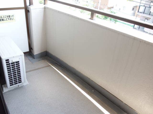 ＬＯＦＴビル 日当たり良好。洗濯物もしっかり干せます。