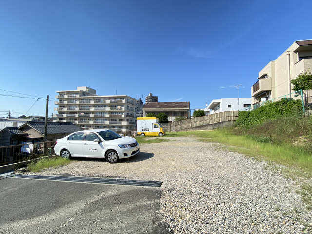 ルンビニ西畑 駐車場