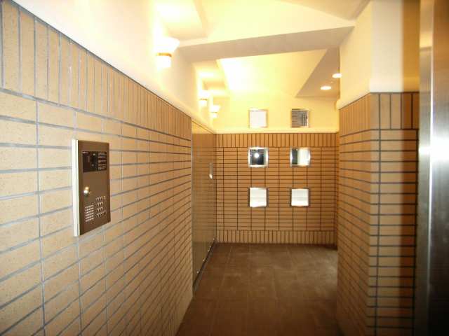 キャメロット東山 エントランス