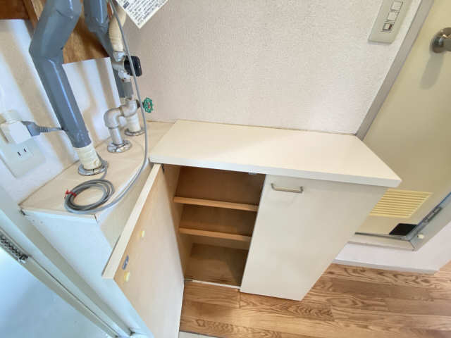 メゾン・ラポール　Ａ棟 シューズBOX