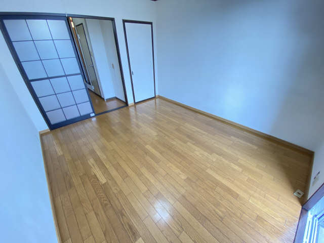 ファミール清住 リビング
