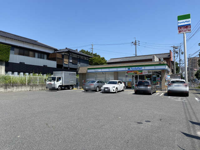 第２マルベリーヒル八事２号館 【コンビニエンスストア】ファミリーマート　昭和滝川町店まで353ｍ