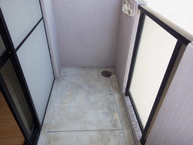 桜山四丁目マンション ベランダ