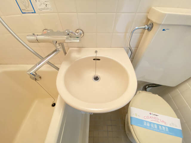 ラフィネ広路 洗面所