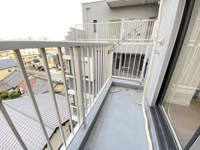ラフィネ広路 ベランダ