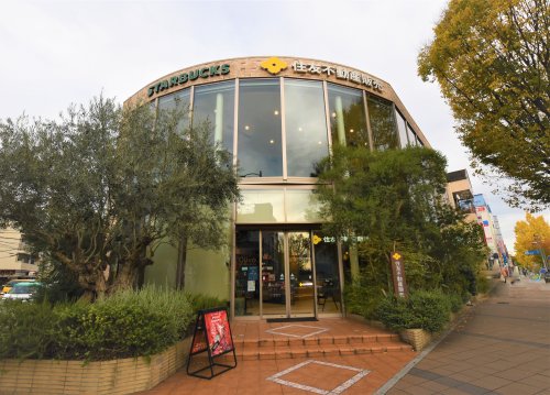 雲錦山房 【喫茶店・カフェ】スターバックスコーヒー本山駅前店まで527ｍ