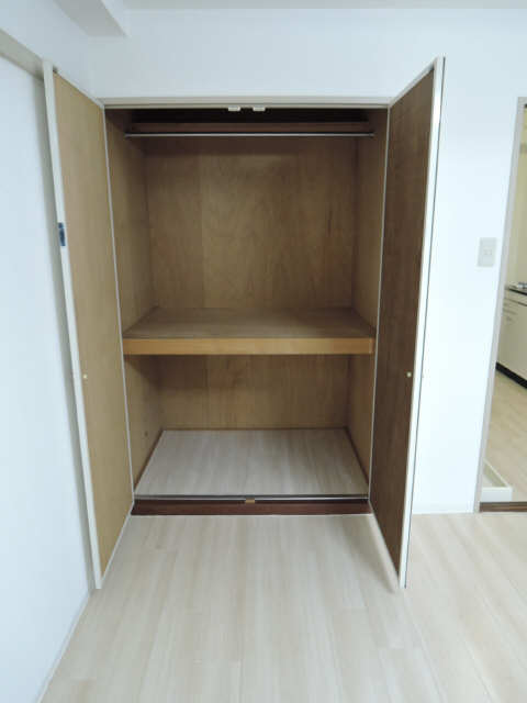 メゾン　サンドミール 収納
