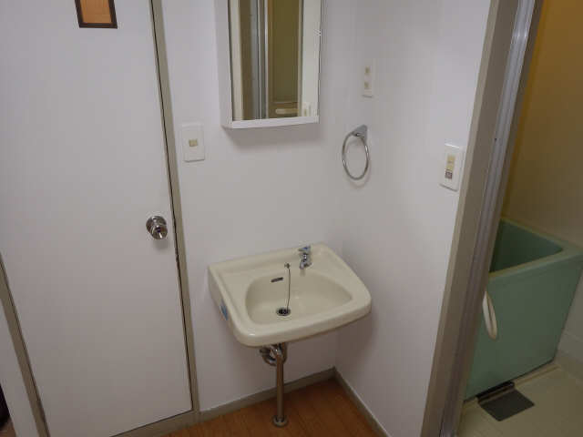 樟風ハイツ 洗面所