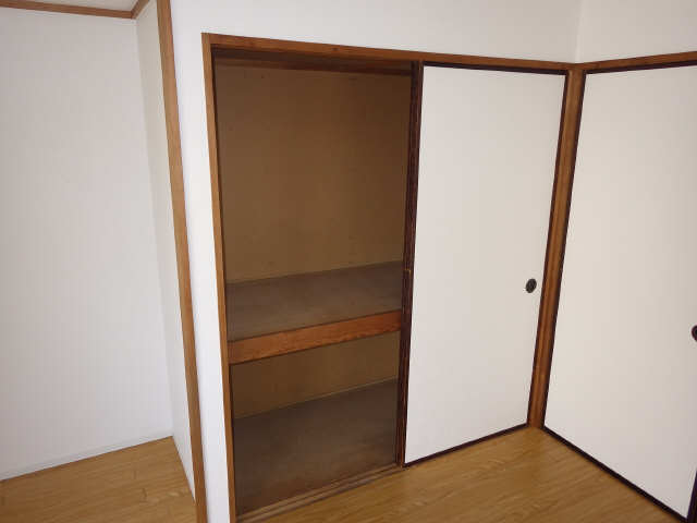 樟風ハイツ 収納
