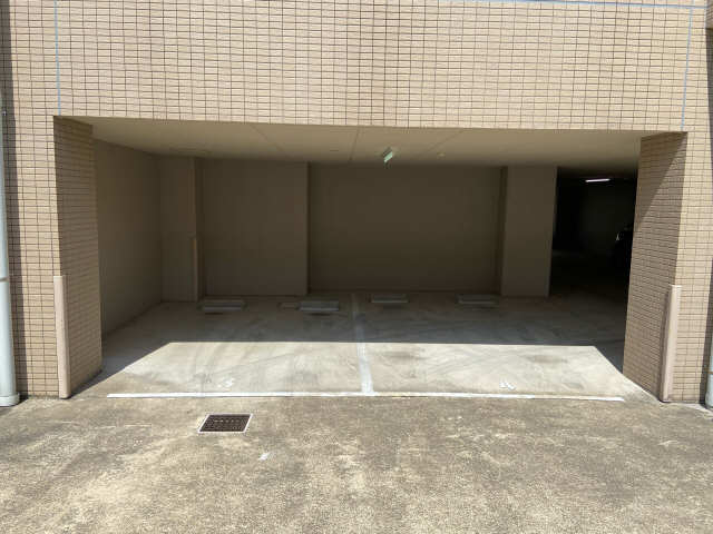 シェルジェ覚王山 駐車場