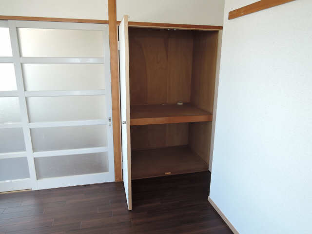 山一吹上ビル 収納