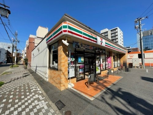 サンパーク今池Ⅱ 【コンビニエンスストア】セブンイレブン名古屋今池5丁目店まで92ｍ