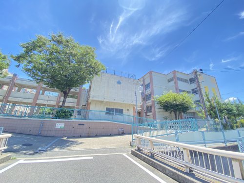 クレール幸川 【小学校】見附小学校まで449ｍ