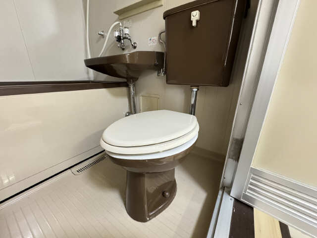 ユースフラッツ トイレ
