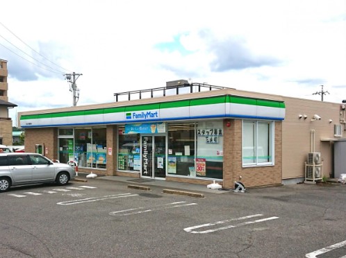 ジュネス山越 【コンビニエンスストア】ファミリーマート長久手武蔵塚まで734ｍ