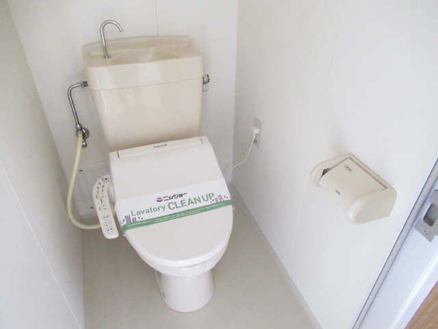 アヴェニューコート栗真Ｂ棟 トイレ