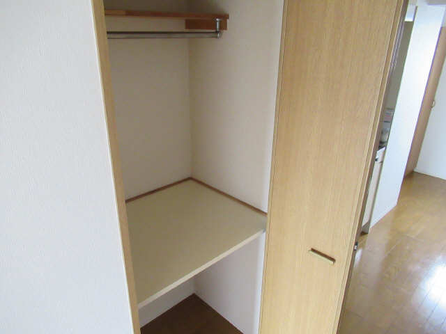 アヴェニューコート栗真Ｂ棟 収納