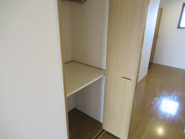 アヴェニューコート栗真Ｂ棟 収納