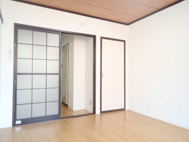 フォーブル早川Ｂ棟 リビング