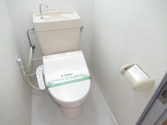 アヴェニューコート栗真Ｂ棟 トイレ