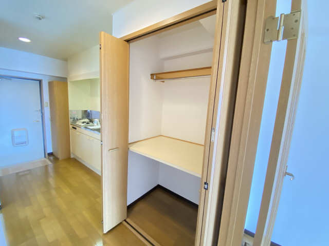 アヴェニューコート栗真Ｂ棟 収納
