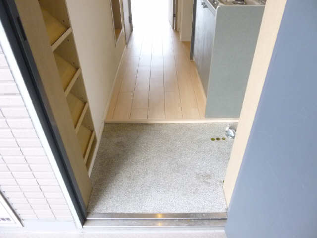 ヴィオレ山手 玄関