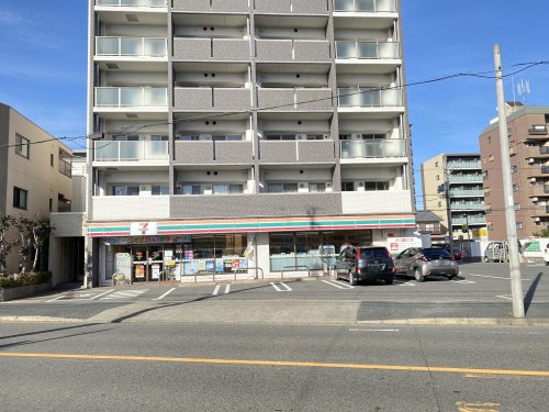 桜山四丁目マンション 【コンビニエンスストア】セブンイレブン 名古屋洲雲町2丁目店まで443ｍ