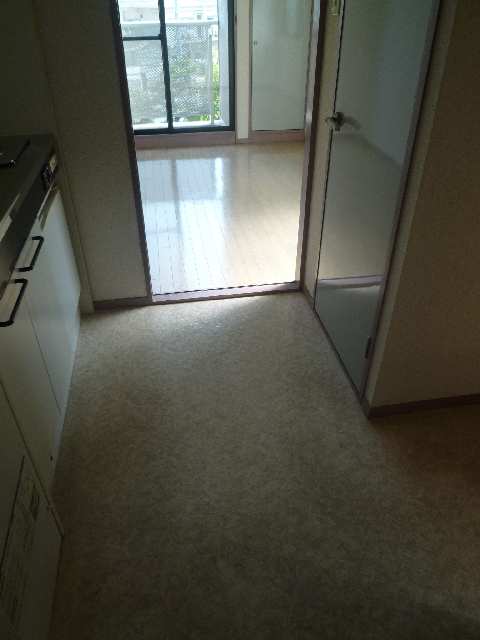  SUNUPROYALGARDEN広小路 玄関