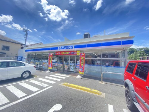 エンゼル本山 【コンビニエンスストア】ローソン 千種楠元町店まで440ｍ