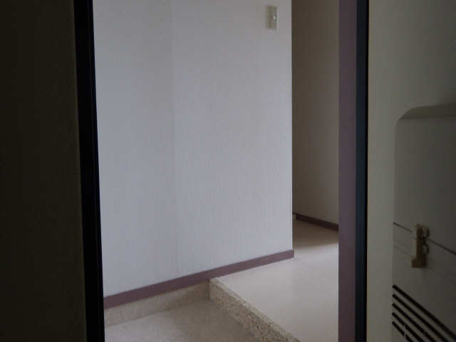 SUNUPROYALGARDEN広小路 玄関