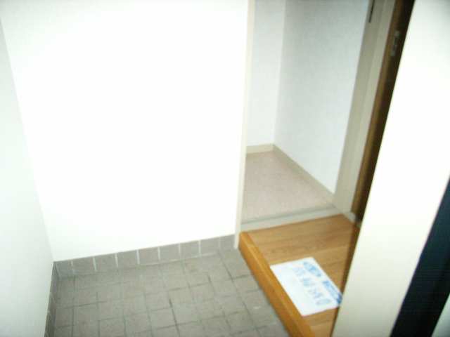 ルミエール城山 玄関