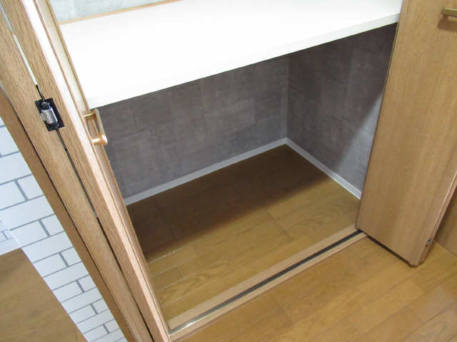 アヴェニューコート栗真Ｂ棟 収納