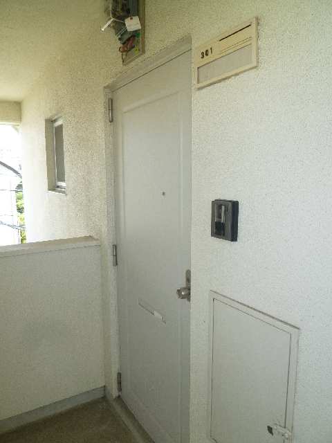 日和マンション 玄関