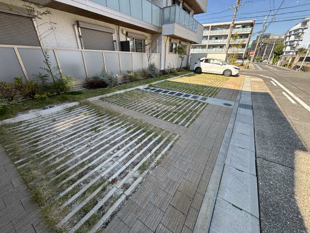 セレーノ宝が丘 駐車場