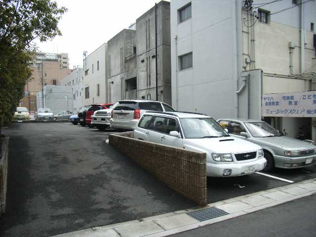 藤が丘２１ 駐車場